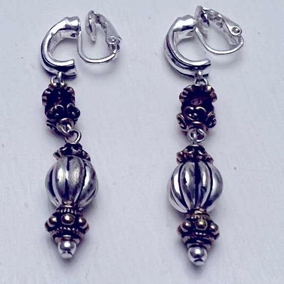 Vintage Avon Clip on Beaded Dangle Earrings - Picture 2 of 4